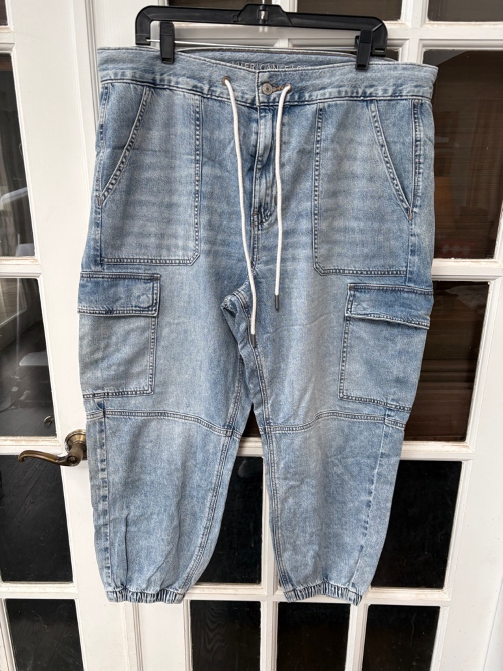 019 American Eagle Outfitters Light Blue Denim Cargo Joggers